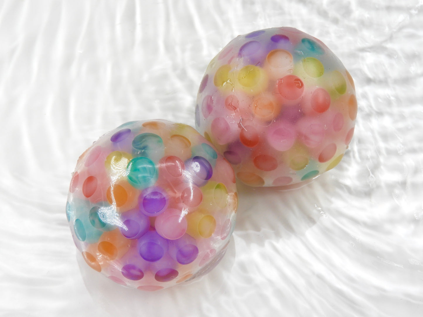 Squeezies "pastel-colored" with water pearls/ anti-stress kneading balls